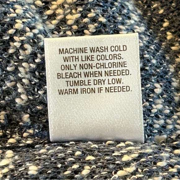 C B est 1962 women’s size 1X jacket. Blue & white Open Front Cardigan. - Picture 9 of 9